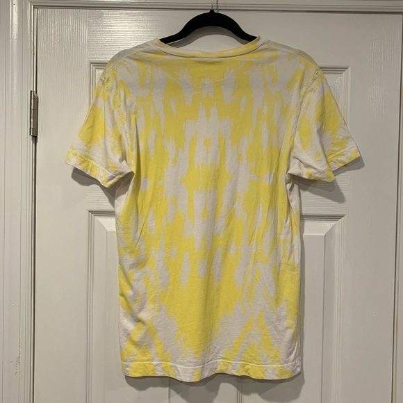 Pierre Balmain Yellow Graphic Crewneck Short Sleeve T-shirt - Picture 2 of 4